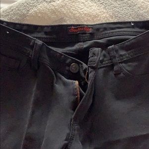 Sapphire Red Short Skinny Pant